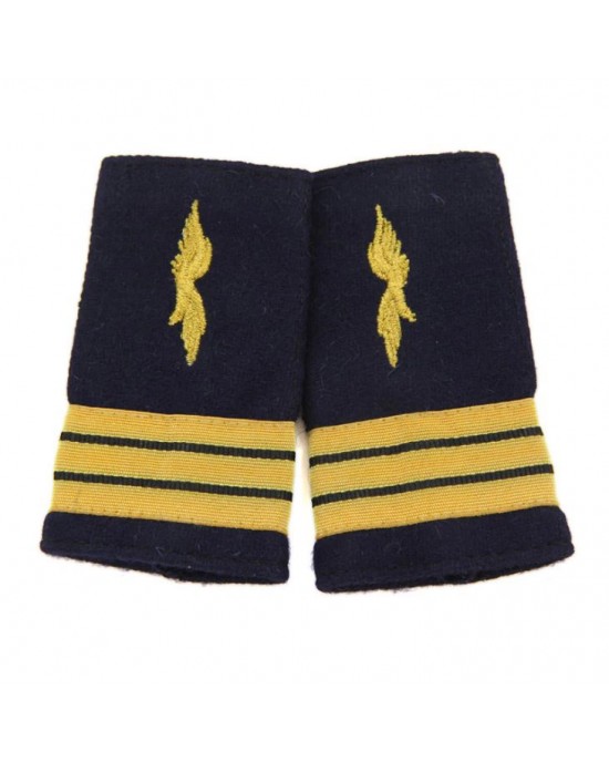 Epaulettes